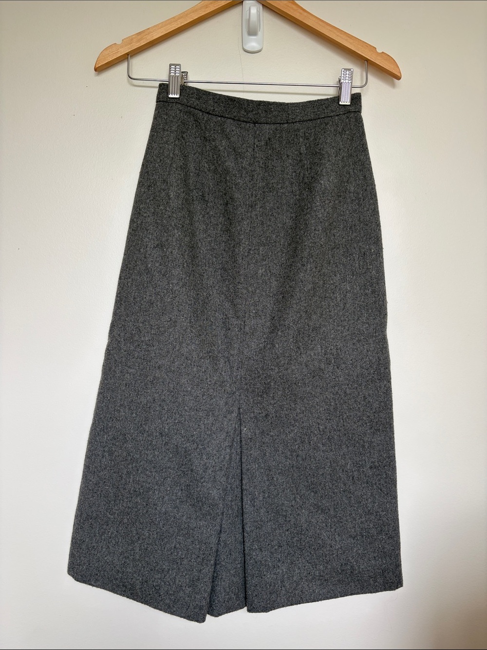 Vintage Frank Lee Classic High-Waist Wool-Blend Midi Skirt in Charcoal Gray
